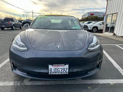 2019 Tesla Model 3 Mid Range