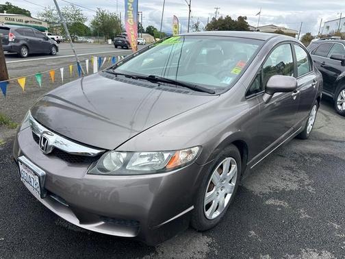 Urban Titanium Metallic 2009 Honda Civic LX