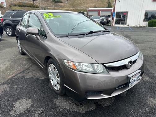 Urban Titanium Metallic 2009 Honda Civic LX