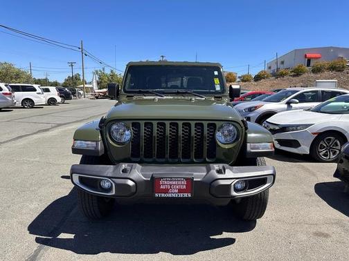 2023 Jeep Gladiator Sport