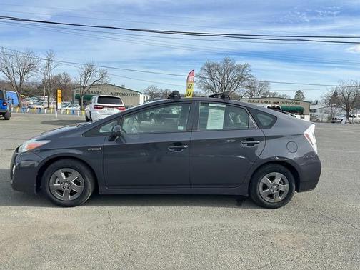 Winter Gray Metallic 2011 Toyota Prius IV