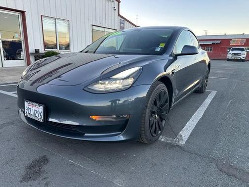 2022 Tesla Model 3 Long Range