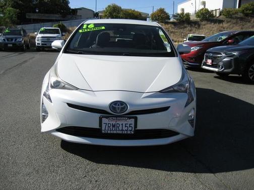 2016 Toyota Prius Four Touring
