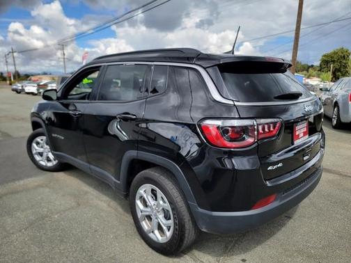 2024 Jeep Compass Latitude