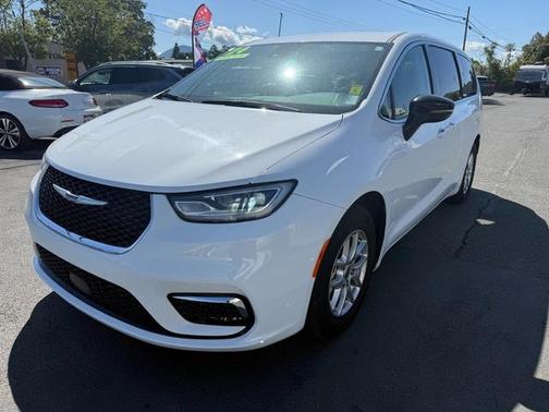 Bright White Clearcoat 2024 Chrysler Pacifica Touring-L