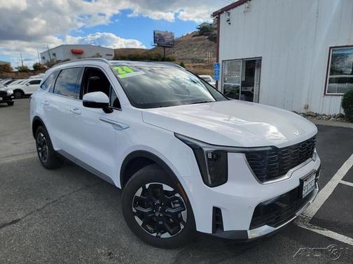 2024 Kia Sorento S