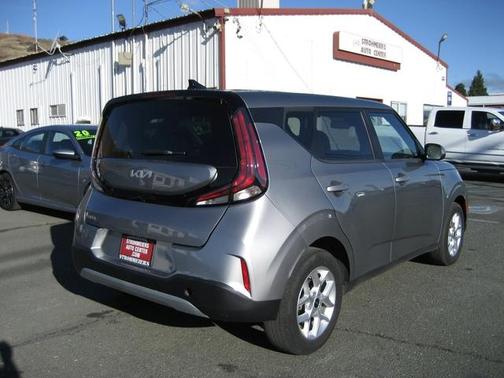 2023 Kia Soul LX