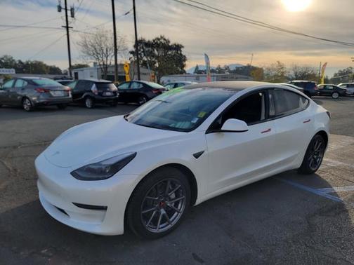 2022 Tesla Model 3 Long Range