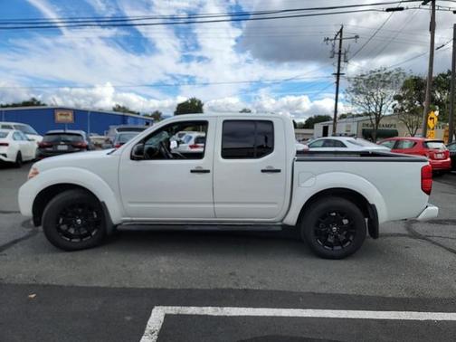 2020 Nissan Frontier SV