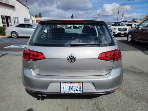 2016 Volkswagen Golf TSI S 4-Door