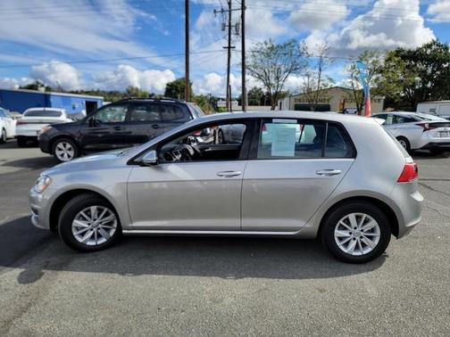 2016 Volkswagen Golf TSI S 4-Door