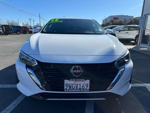 2025 Nissan Sentra SV