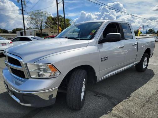 2016 RAM 1500 SLT