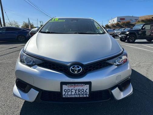 Classic Silver Metallic 2018 Toyota Corolla iM Base
