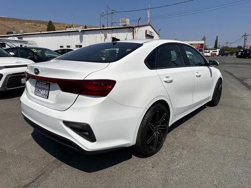 2021 Kia Forte FE