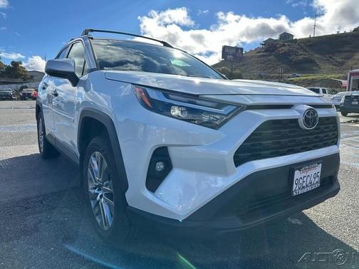 2023 Toyota RAV4 XLE Premium