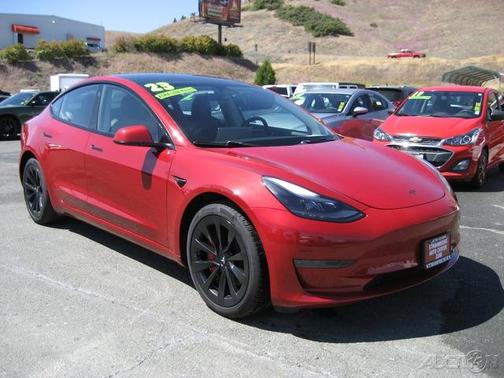 2023 Tesla Model 3 Base