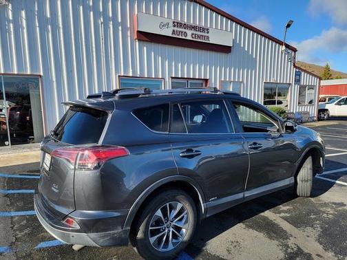 2018 Toyota RAV4 Hybrid XLE