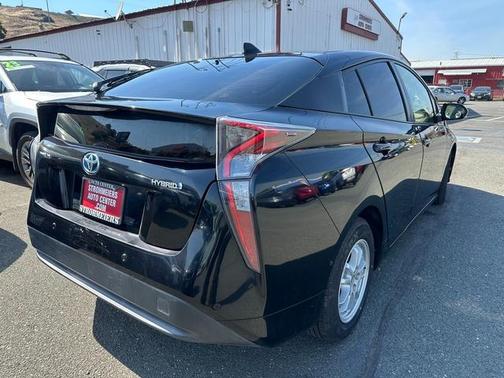 2017 Toyota Prius Two