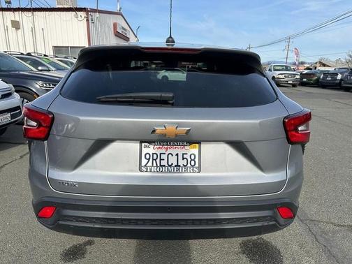 2025 Chevrolet Trax LS