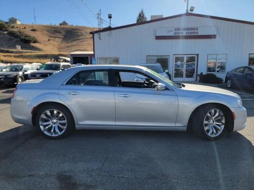 2019 Chrysler 300 Limited