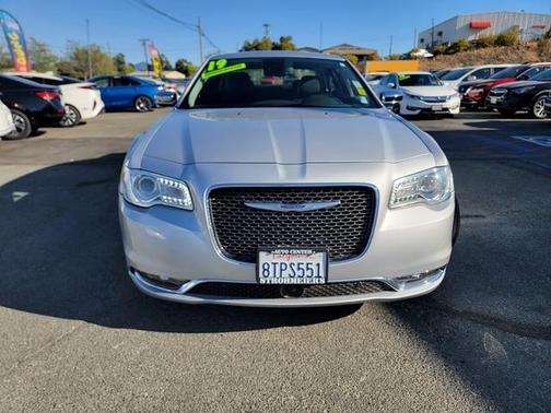 2019 Chrysler 300 Limited