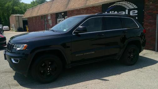 Black 2017 Jeep Grand Cherokee Laredo