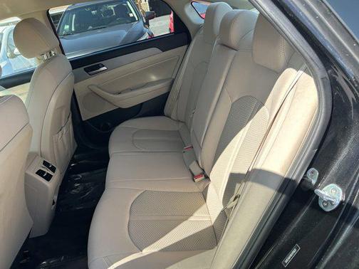 2019 Hyundai SONATA SEL