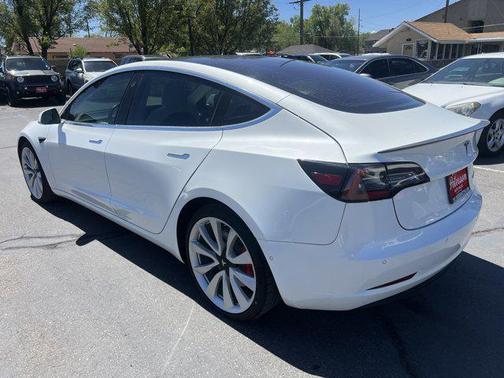 Pearl White Multi-Coat 2018 Tesla Model 3 Performance