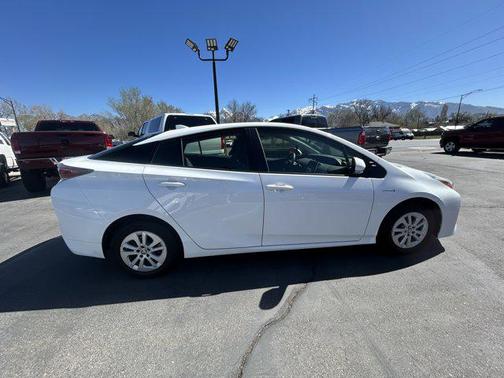 2016 Toyota Prius Two