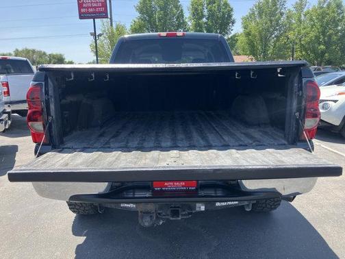 2004 Chevrolet Silverado 2500 LT H/D Crew Cab