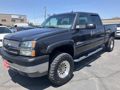 2004 Chevrolet Silverado 2500 LT H/D Crew Cab