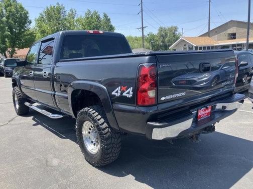 2004 Chevrolet Silverado 2500 LT H/D Crew Cab