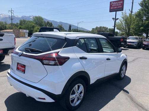 2021 Nissan Kicks S