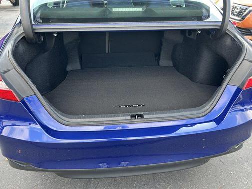 2018 Toyota Camry Hybrid LE