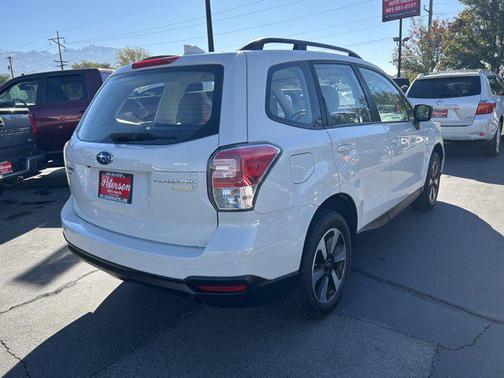 2017 Subaru Forester 2.5i