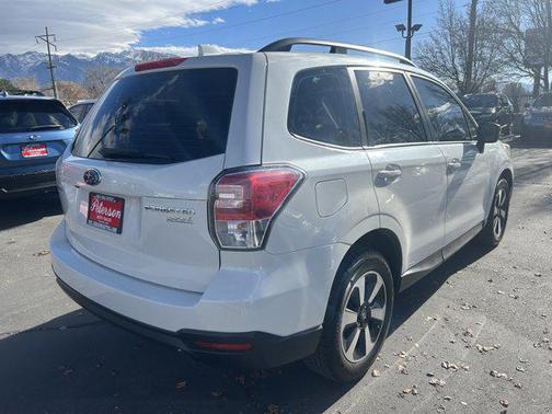 2017 Subaru Forester 2.5i