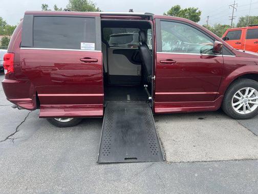 Octane Red Pearlcoat 2019 Dodge Grand Caravan SXT