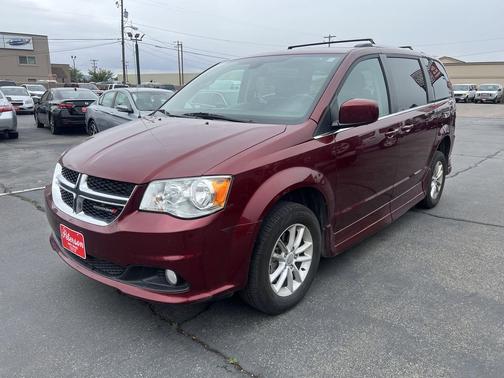 Octane Red Pearlcoat 2019 Dodge Grand Caravan SXT