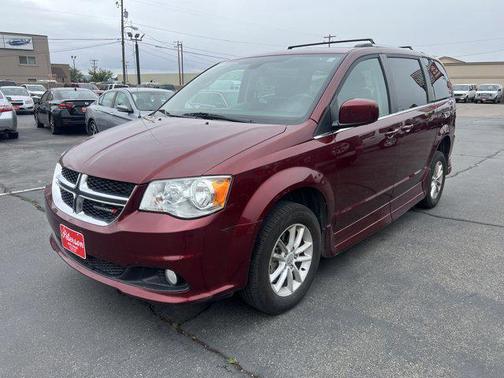 Octane Red Pearlcoat 2019 Dodge Grand Caravan SXT