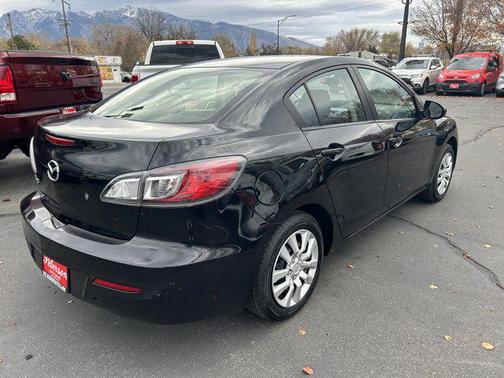 2013 Mazda Mazda3 i SV