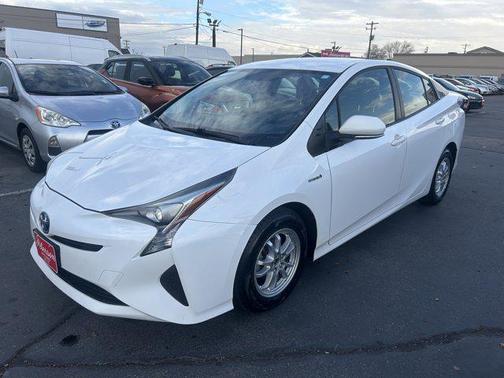 2016 Toyota Prius Two