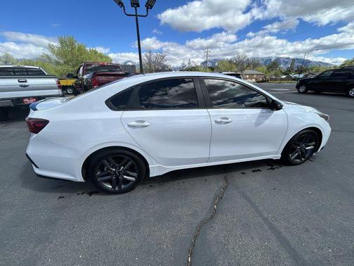 Snow White Pearl 2021 Kia Forte GT-Line
