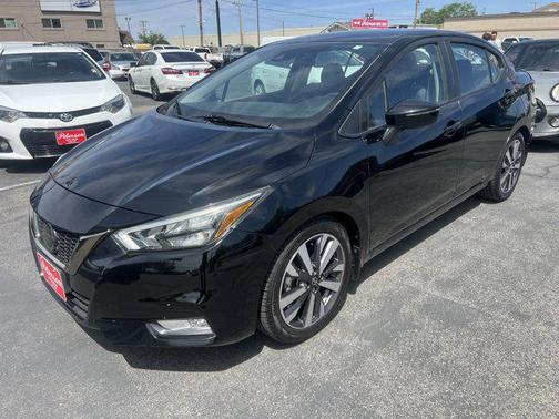 Super Black 2020 Nissan Versa 1.6 S