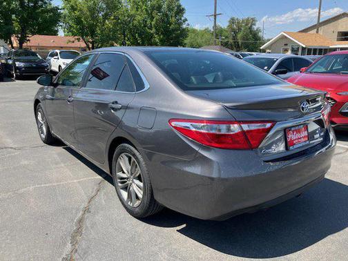 2017 Toyota Camry Hybrid SE