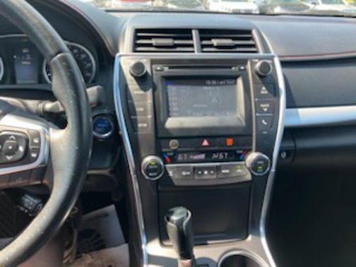 2017 Toyota Camry Hybrid SE