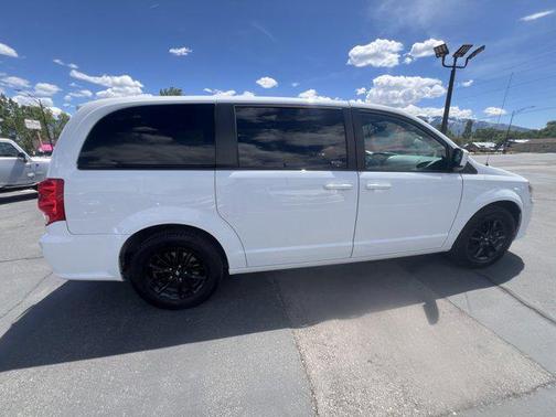 White Knuckle Clearcoat 2019 Dodge Grand Caravan GT
