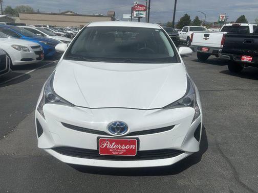 Super White 2016 Toyota Prius Two