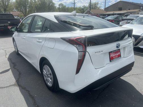 Super White 2016 Toyota Prius Two