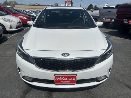 Snow White Pearl 2018 Kia Forte EX